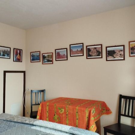 L'Orangette Bed and Breakfast Régusse Exteriör bild